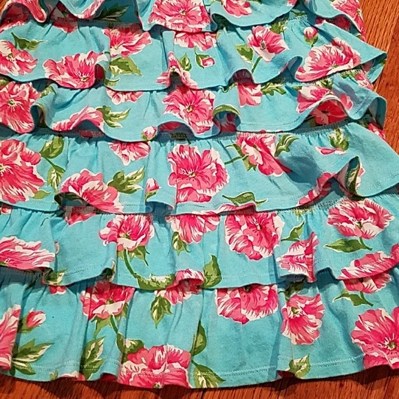 LIKE NEW!! Pretty floral top, size smal - Picture 4 of 4